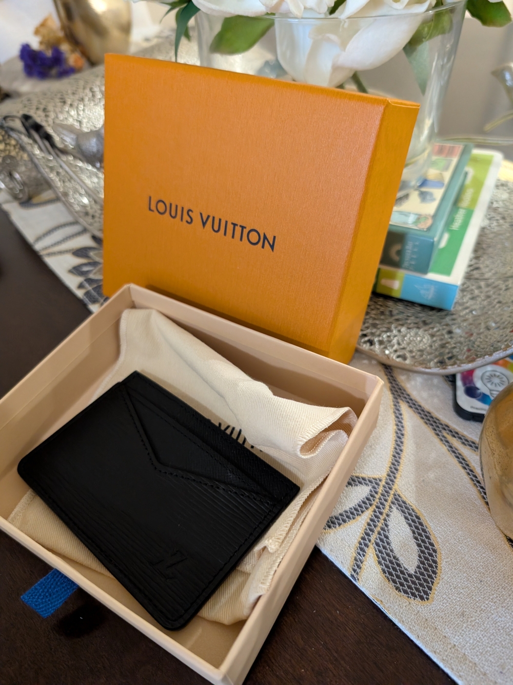 Louis Vuitton Black Epi Leather Card Holder Microchipped 2026 - Picture 8 of 11